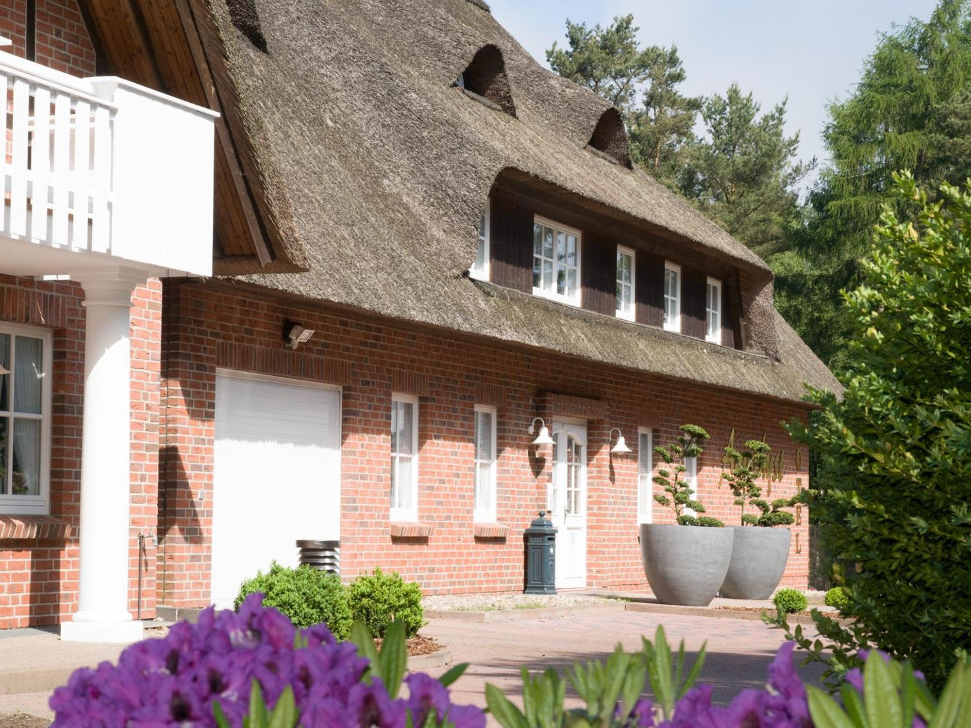 Amethyst Hotel Garni Lueneburg Deutsch Evern Exteriér fotografie